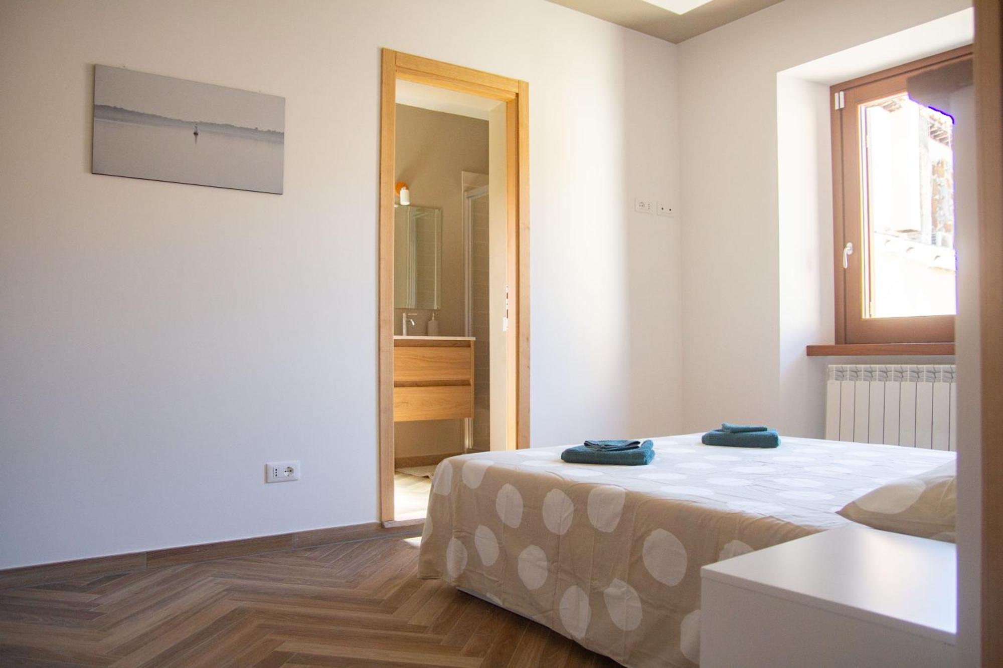 Apartamento Finestra Sul Borgo Trevignano Romano Exterior foto